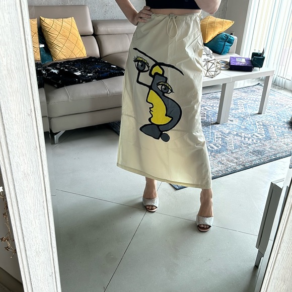 X-Mail Dresses & Skirts - RARE Skirt
